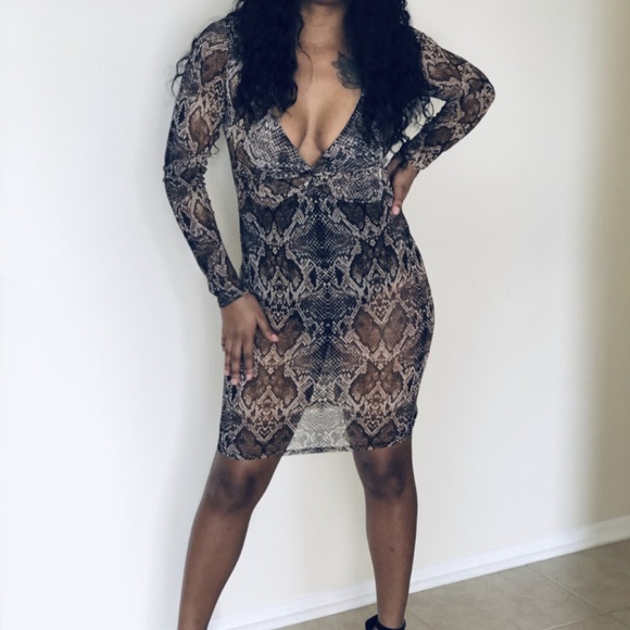Snake Skin V neck Dress - Picture 1 of 1